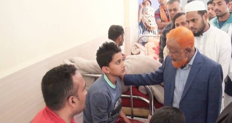 চাঁপাইনবাবগঞ্জ হাসপাতালে সেবার মান বাড়াতে এমপি বুলবুলের নির্দেশ 