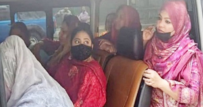 আ.লীগের ৭ নেত্রী গ্রেপ্তার 